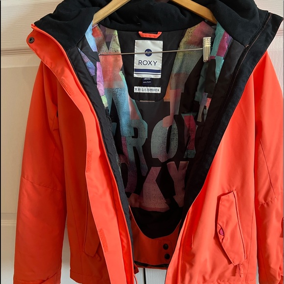 Girls Roxy ski coat. Neon orange, graffiti pattern inside - Picture 2 of 7